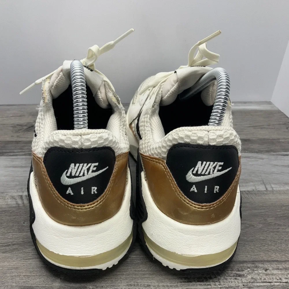 Nike Air Max Excee Womens 8.5 Sail Black Metallic Gold Sneakers DZ2619-001 - Picture 4 of 7